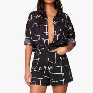 WEWOREWHAT Scribble Oversized Linen Shirt Women XS Small Black Print Button Up